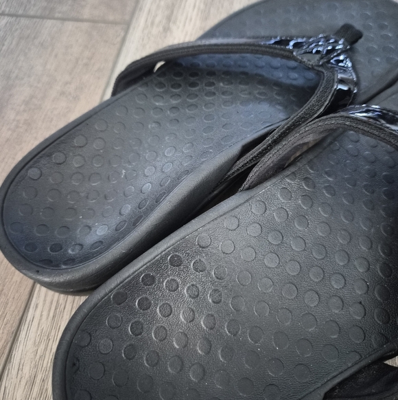 Vionic Sandals - Picture 7 of 7